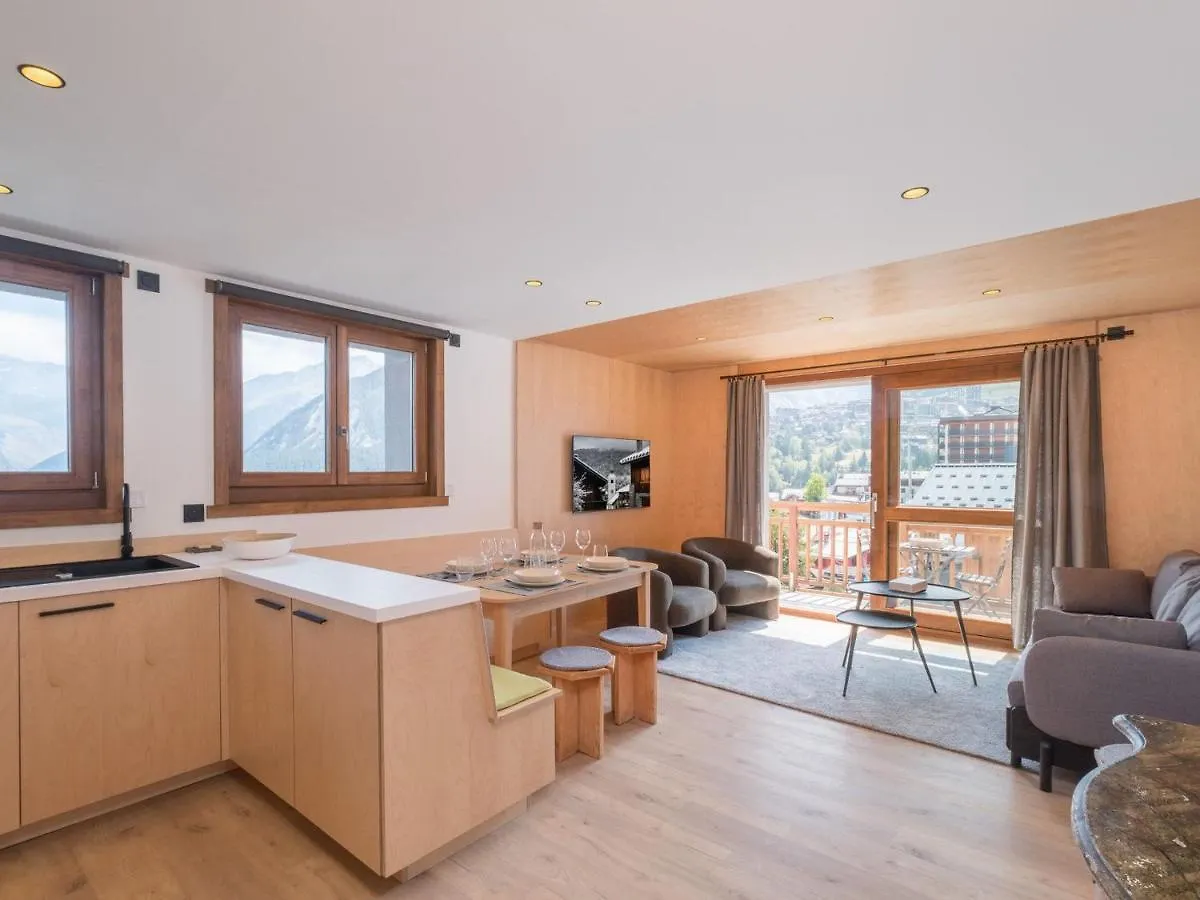 Appartement Lumineux 50M² Au Centre De Courchevel Village, Proche Des Pistes Et Commerces - Fr-1-562-77 0*,