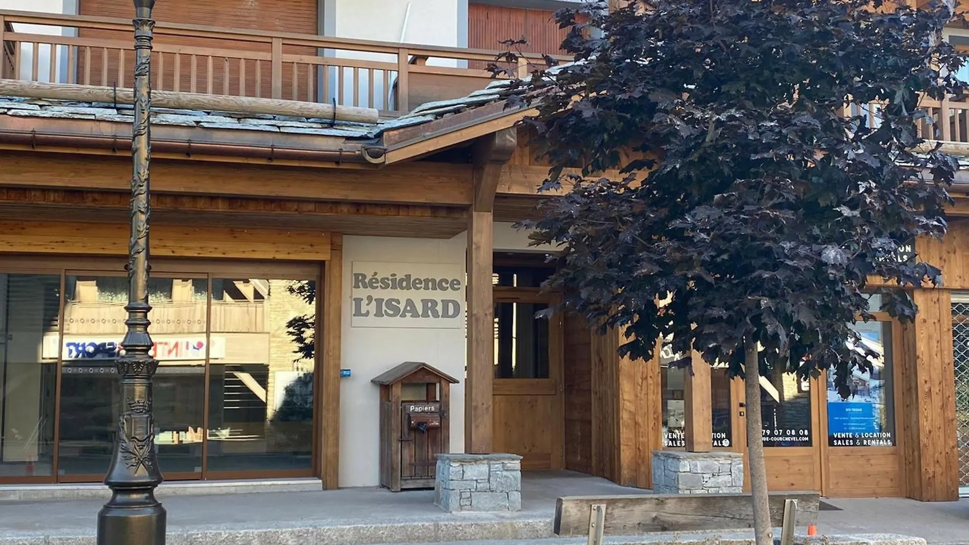 Apartment Appartement Lumineux 50M² Au Centre De Courchevel Village, Proche Des Pistes Et Commerces - Fr-1-562-77