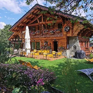  Bed & Breakfast Chalet Jardin D'angele D'hotes